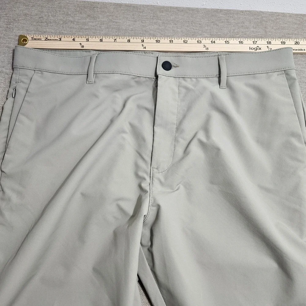 Banana Republic Core Temp Mens Pants 38x30 Light Gray Performance Chino Slim Fit